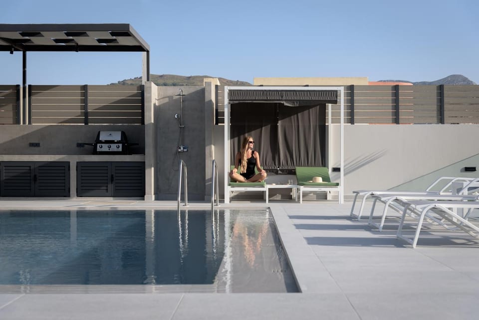 People, Swimming pool