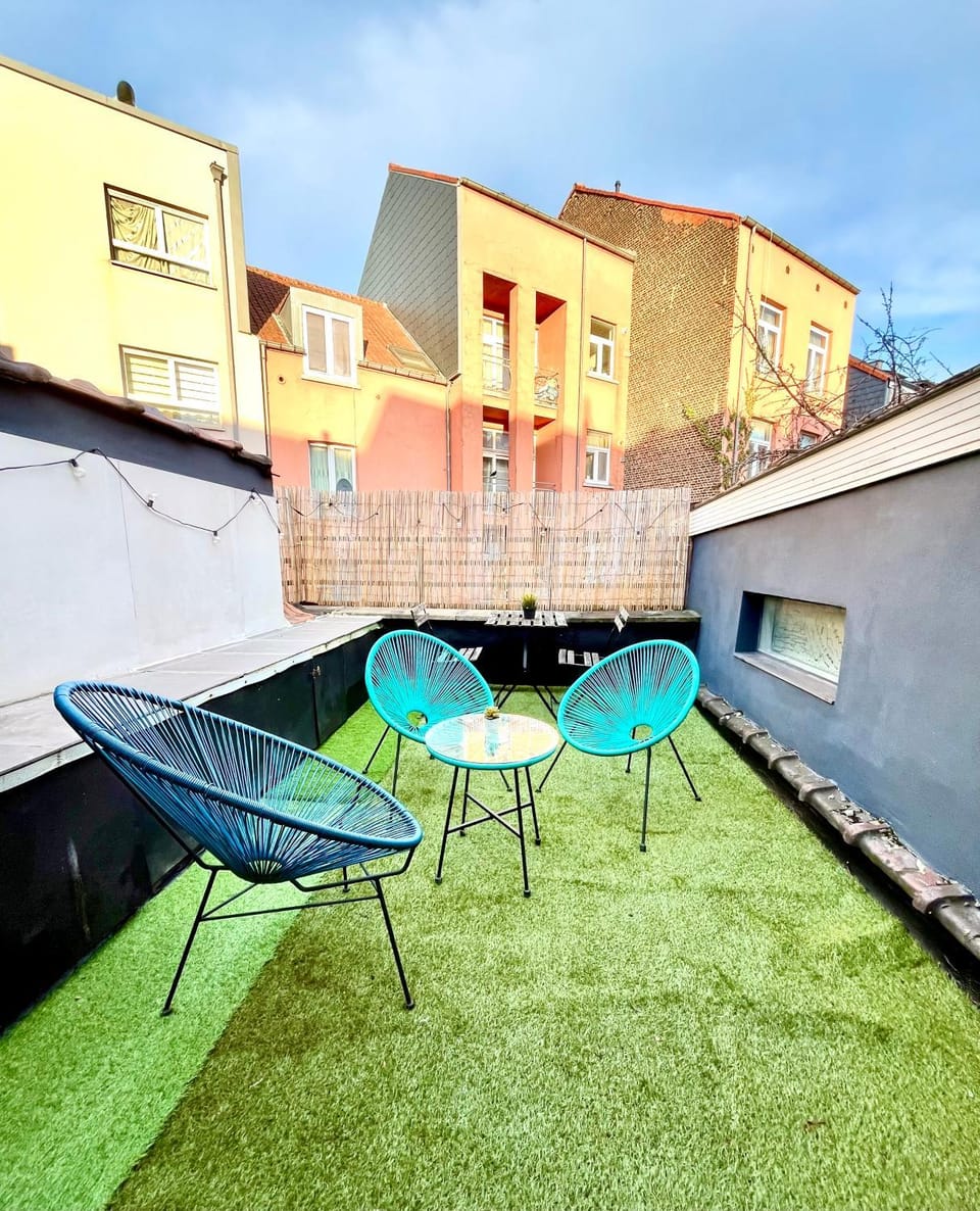 Patio, Spring, Day, Garden