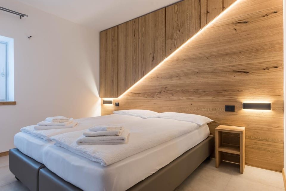 Property building, Living room, Bedroom