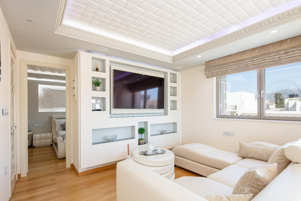 Communal lounge/ TV room, TV and multimedia, Living room, Seating area