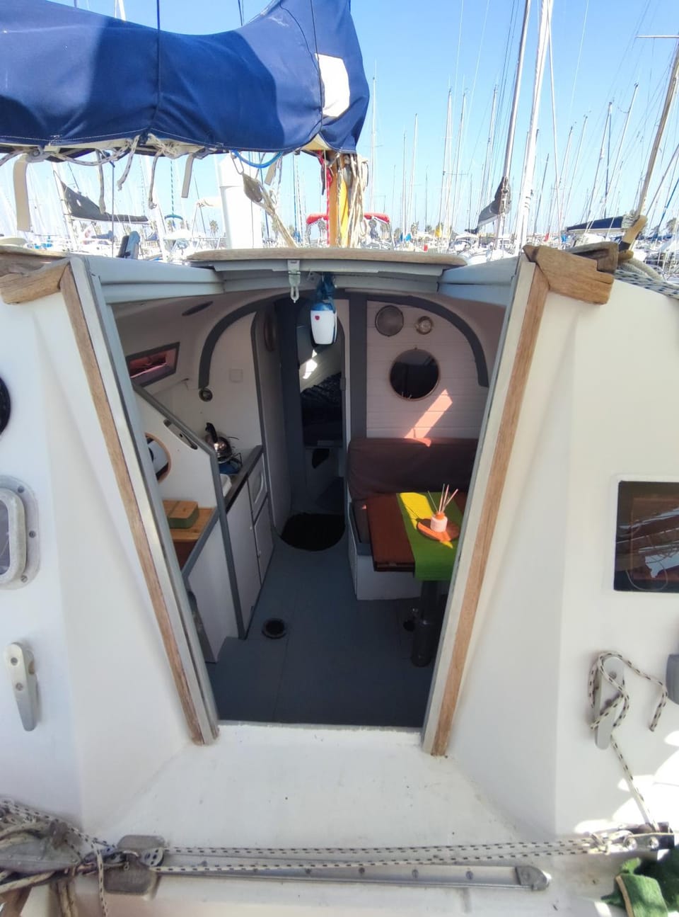 StH Docked boat in Gruissan
