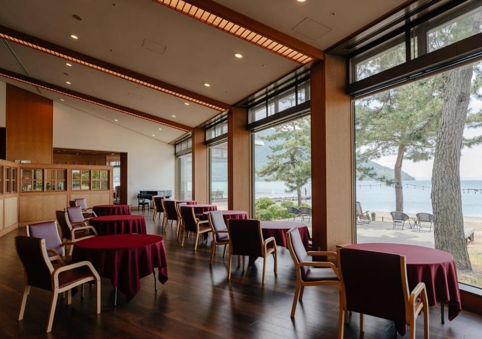 Lounge or bar