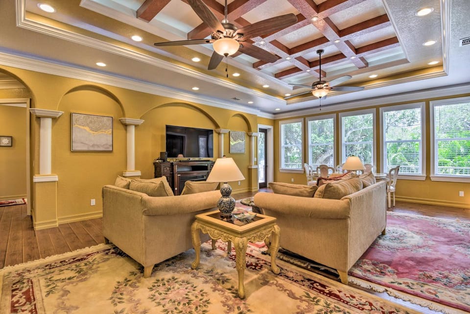 Elegant Venice Home w/ View - Walk to Beach! House in Venice