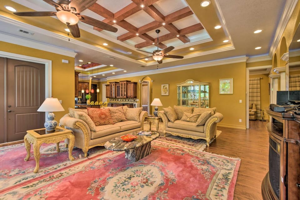 Elegant Venice Home w/ View - Walk to Beach! House in Venice
