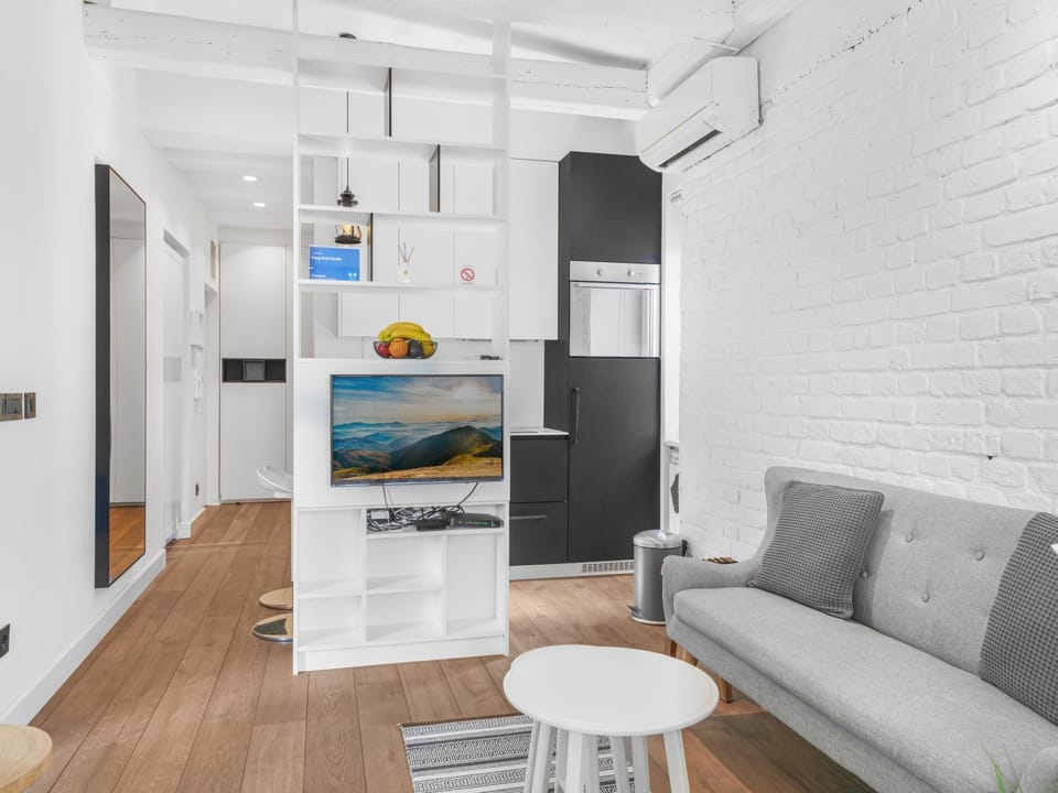 TV and multimedia, Living room, Seating area