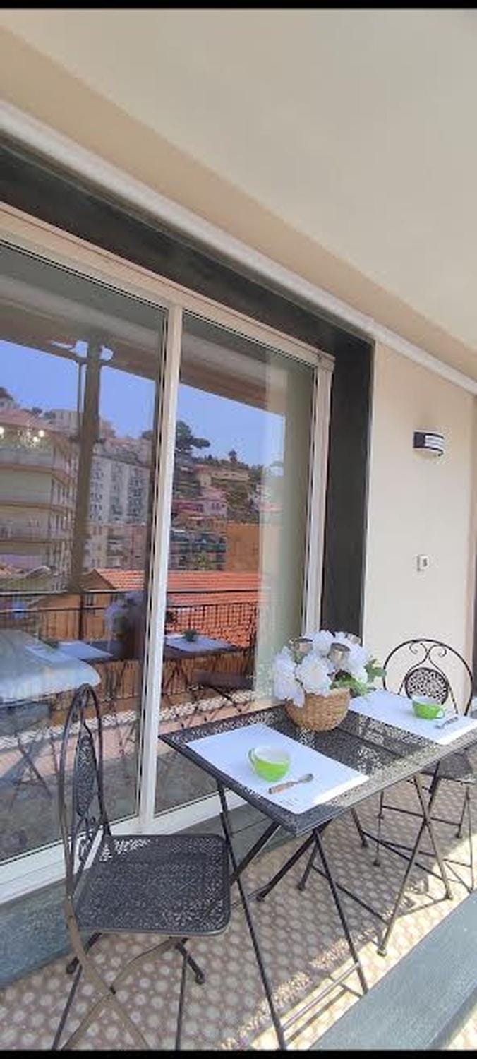 View (from property/room), View (from property/room), Balcony/Terrace, Balcony/Terrace, City view, City view, Landmark view, Mountain view, Sunset, Quiet street view