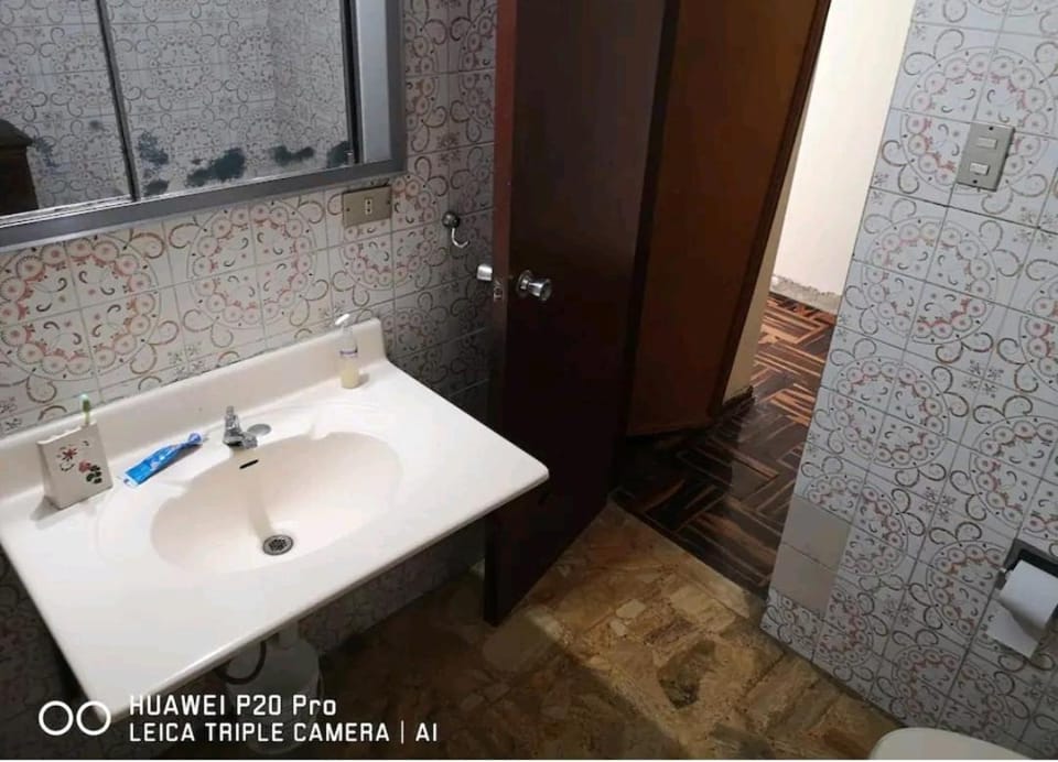 ROOMMATE inmediato JockeyPlaza Vacation rental in San Borja
