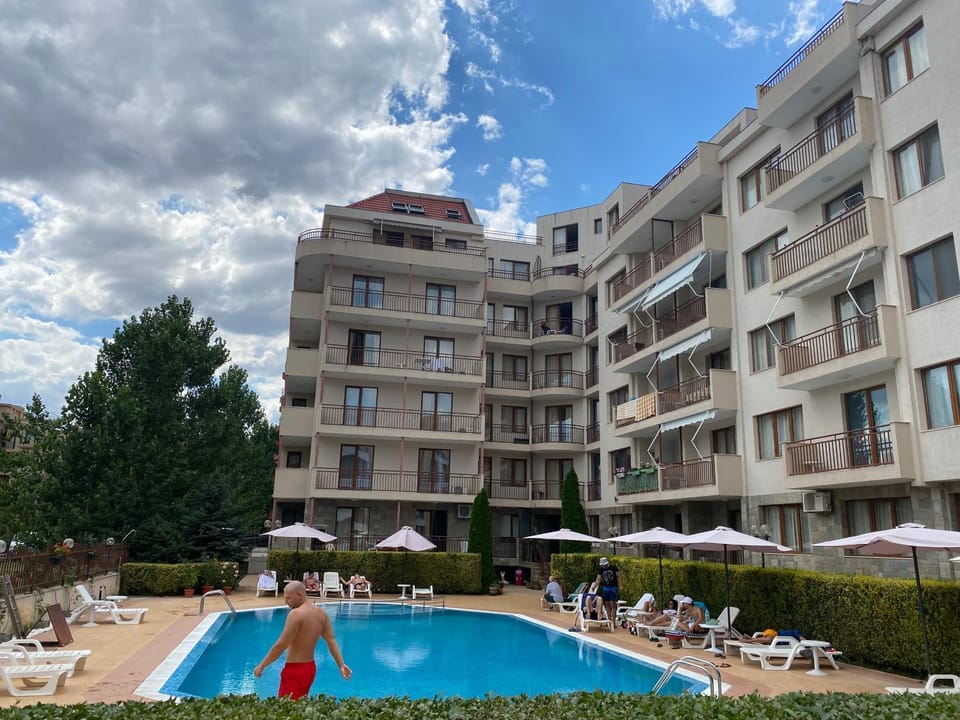 Property building, Pool view, Swimming pool