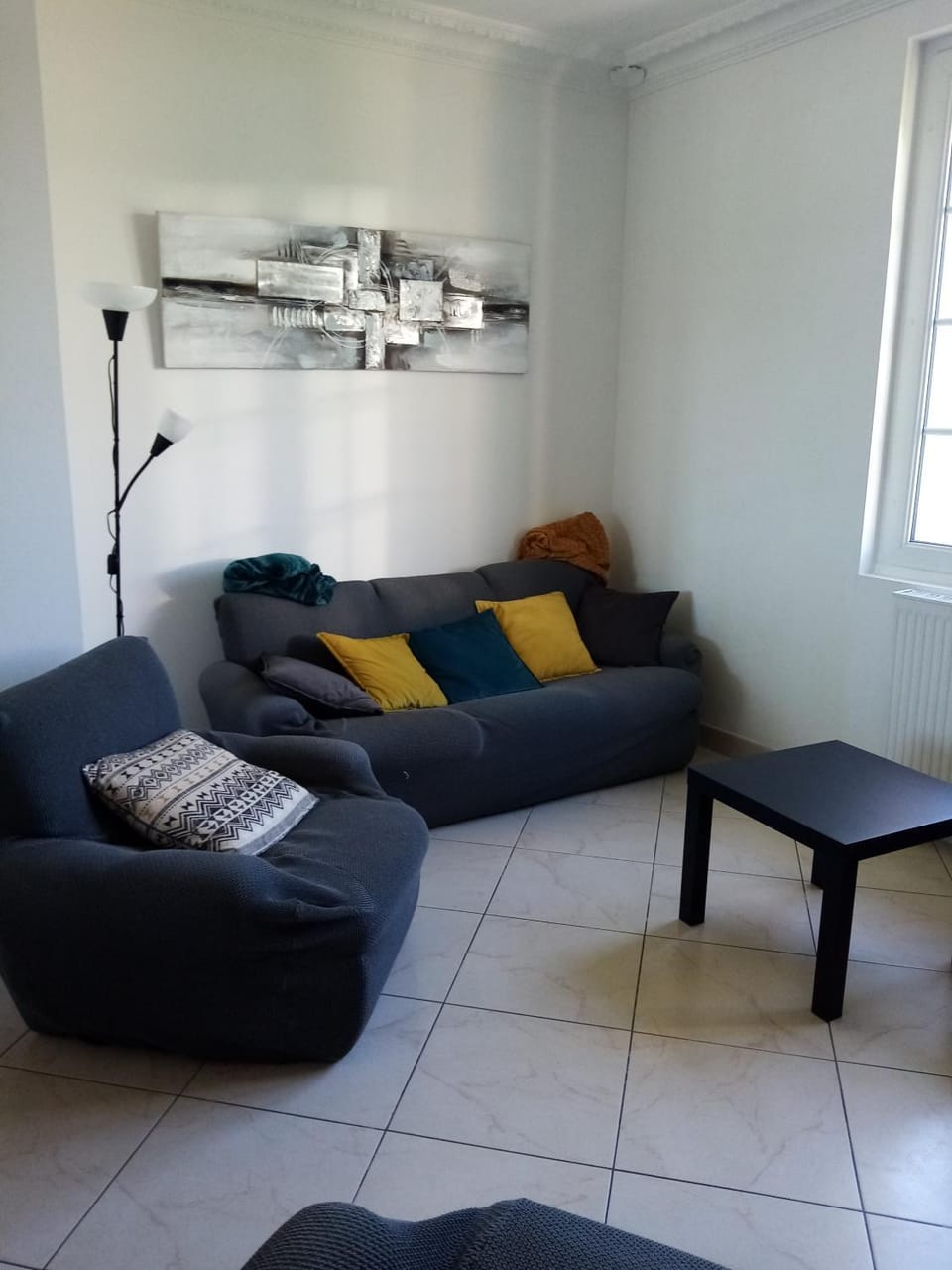 Living room, Seating area