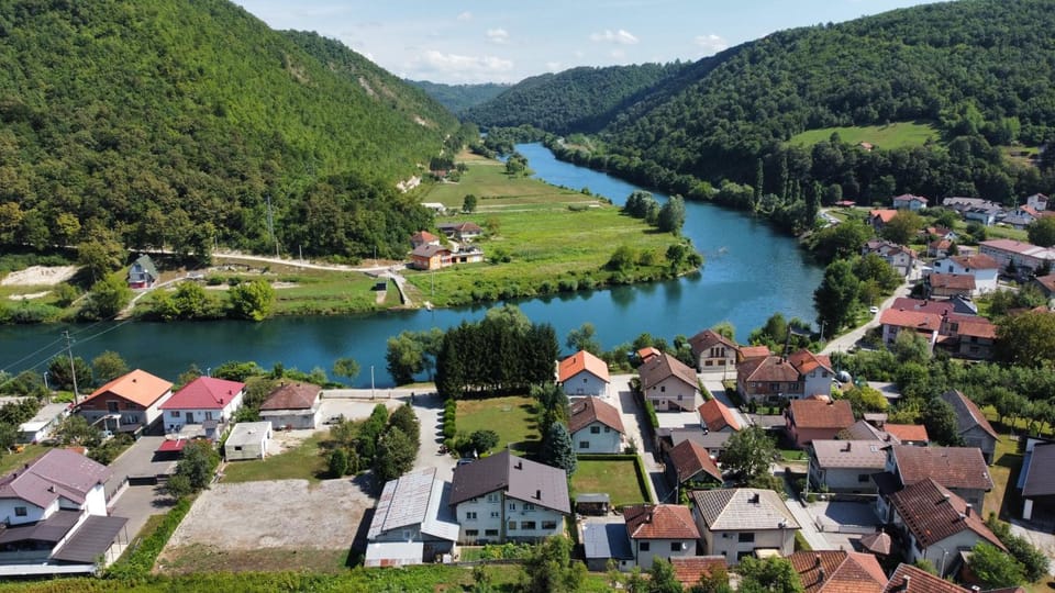 Riverside Resort Una Villa in Lika-Senj County