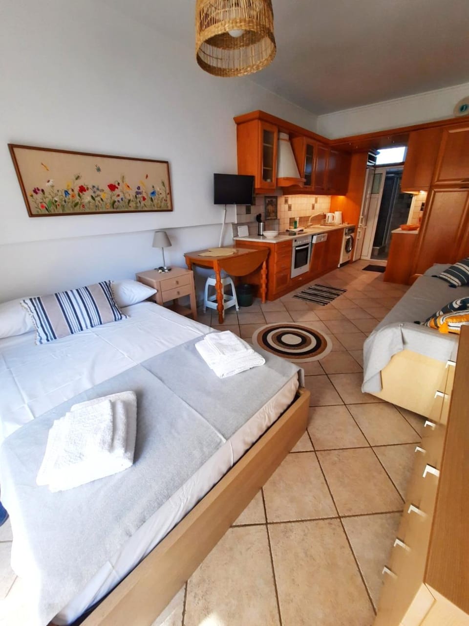 Beautiful Seaside Studio Apartment in Peloponnese, Western Greece and the Ionian