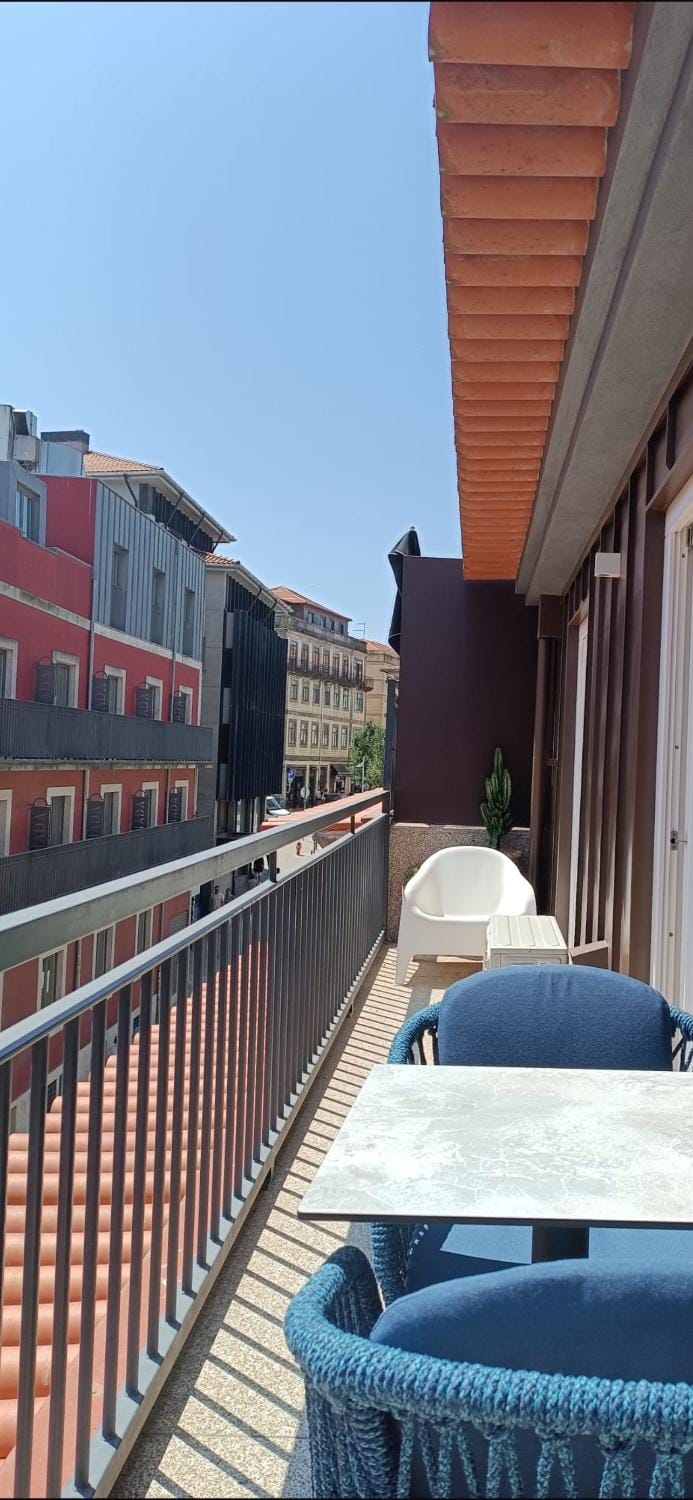 BOUTIQUE Rentals-THE ALMA Apt w/ balcony Apartment in Porto