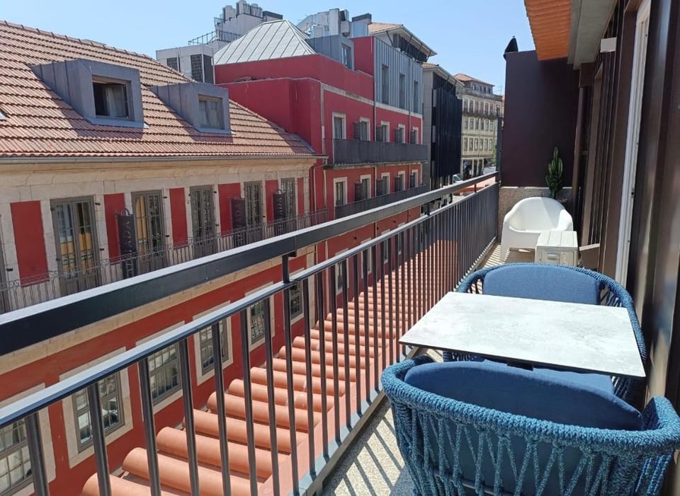 BOUTIQUE Rentals-THE ALMA Apt w/ balcony Apartment in Porto
