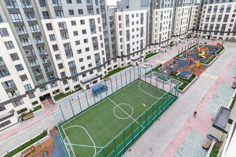 Activities, Bird's eye view