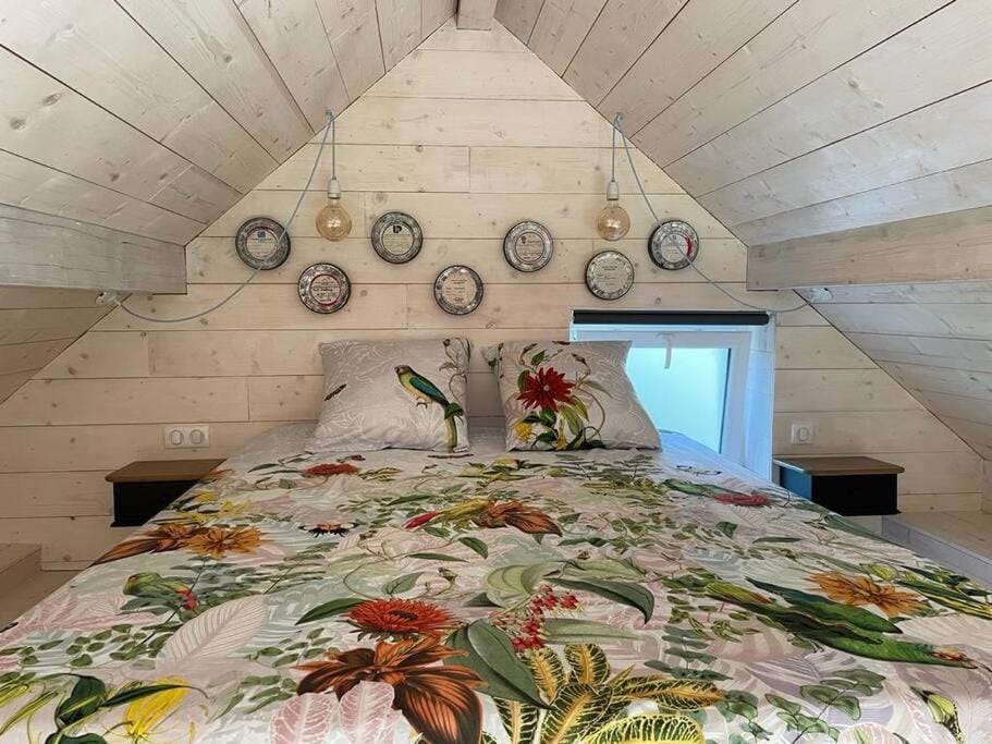 La petite maison d’Orphée Apartment in Bourgogne-Franche-Comté