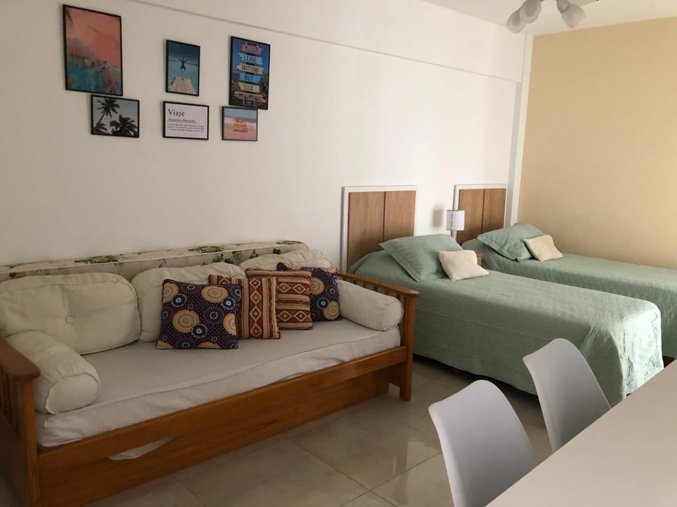 1 ambiente bien ubicado Almagro. Hospital Italiano Apartment in Buenos Aires