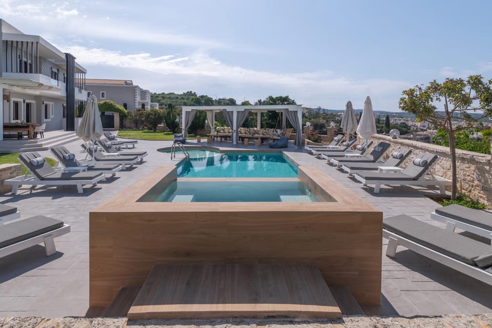 Pool view, Swimming pool
