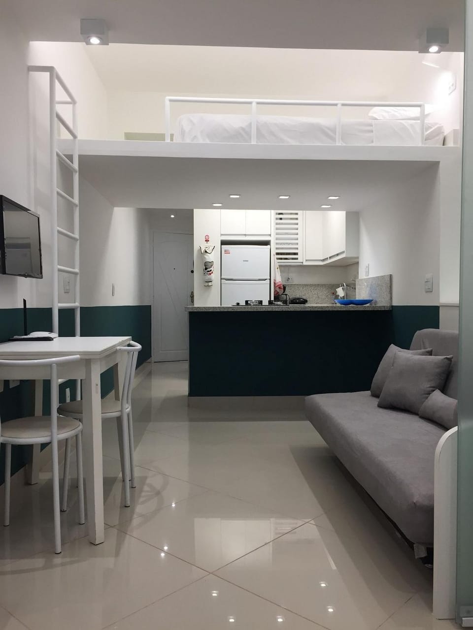 TV and multimedia, Kitchen or kitchenette, Living room, Dining area