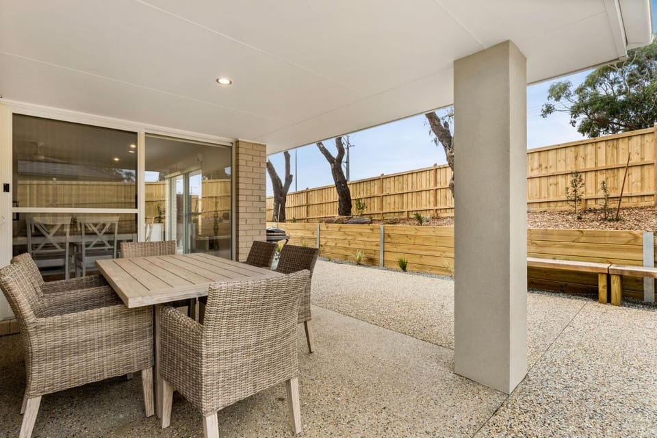 Bronzewing Haven House in Cowes