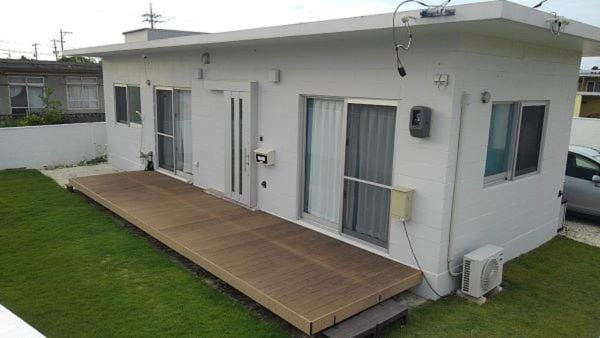 Property building, Patio, Balcony/Terrace
