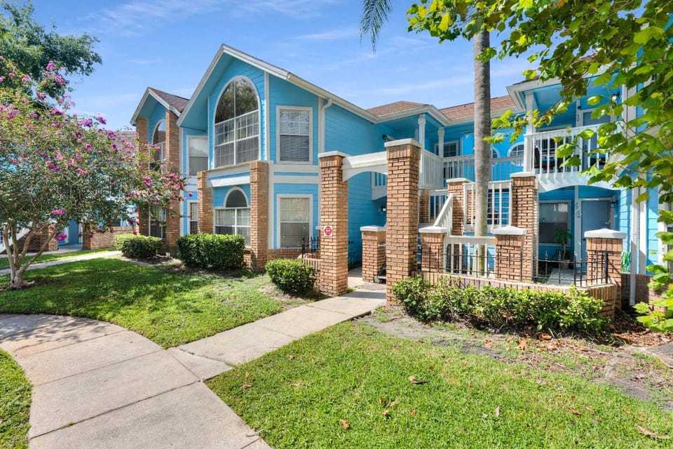 Property building, Spring, Day