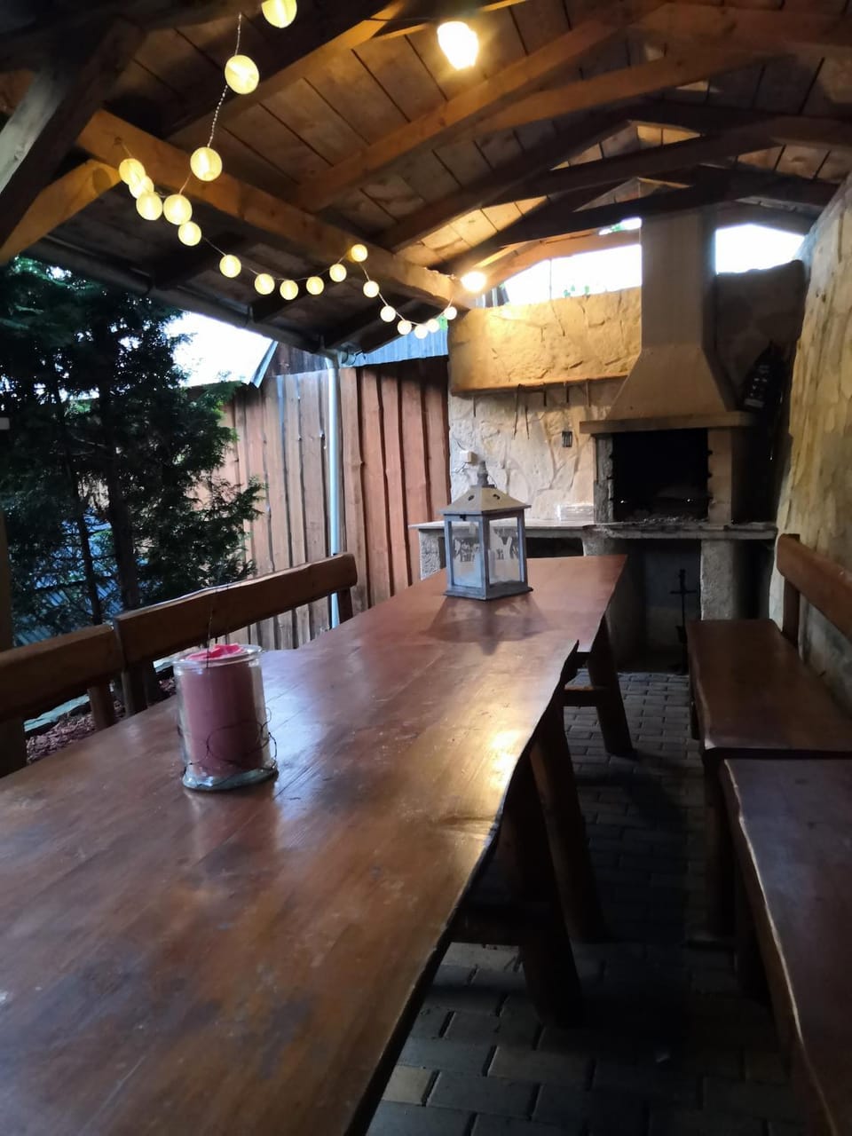 BBQ facilities, Seating area