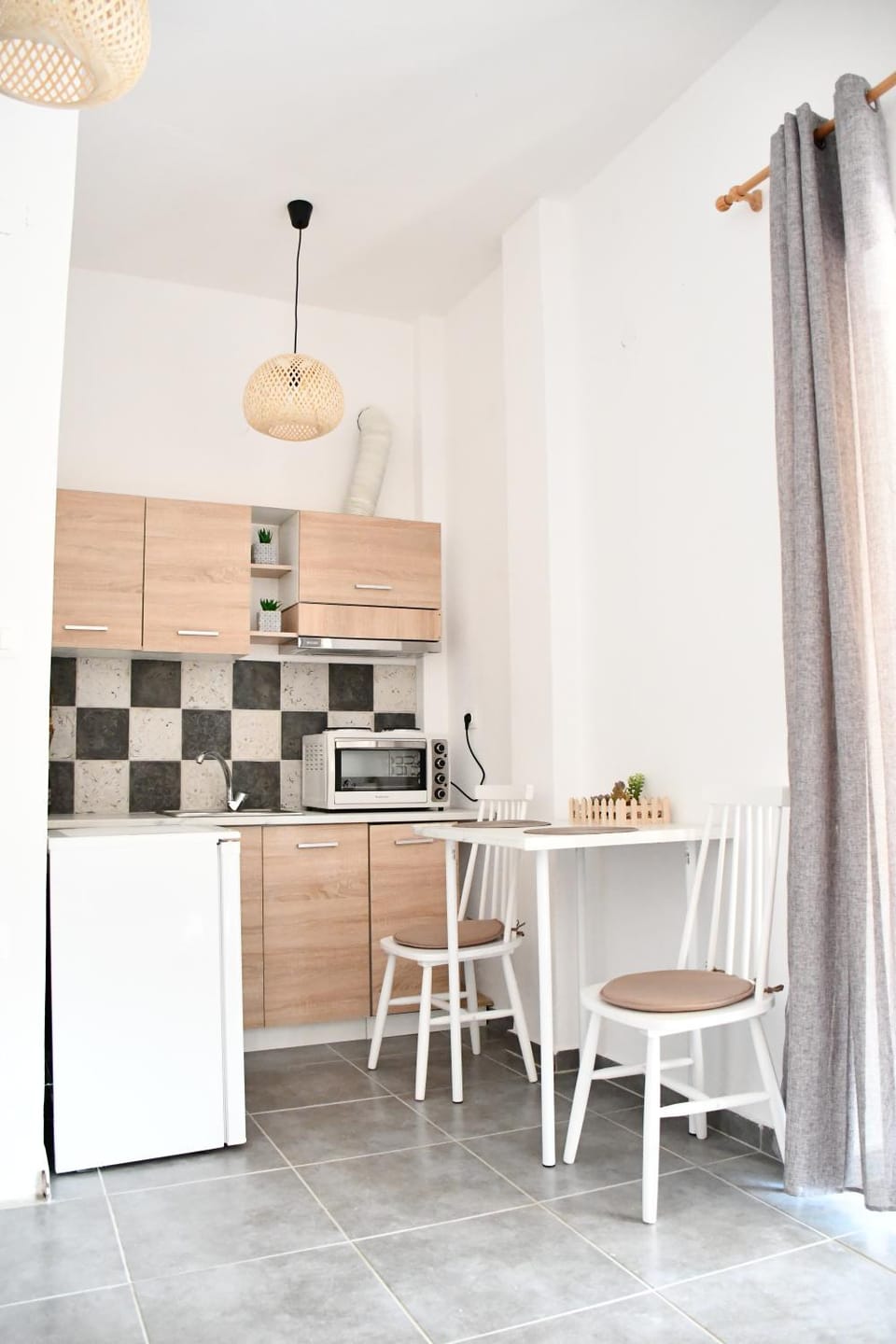 Kitchen or kitchenette, stove