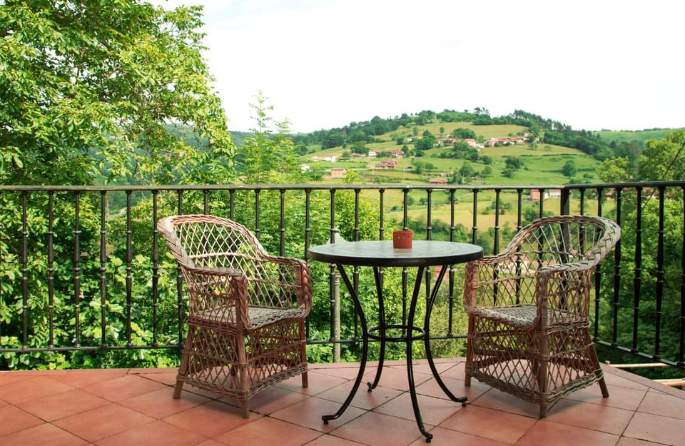 Balcony/Terrace, Garden view