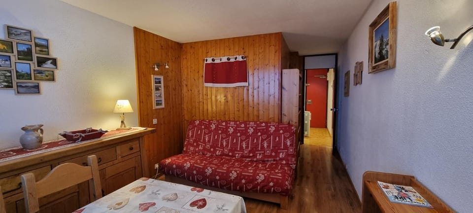 Résidence Chamois - Jolie studio vue Mont Blanc MAE-3154 Apartment in Mâcot-la-Plagne