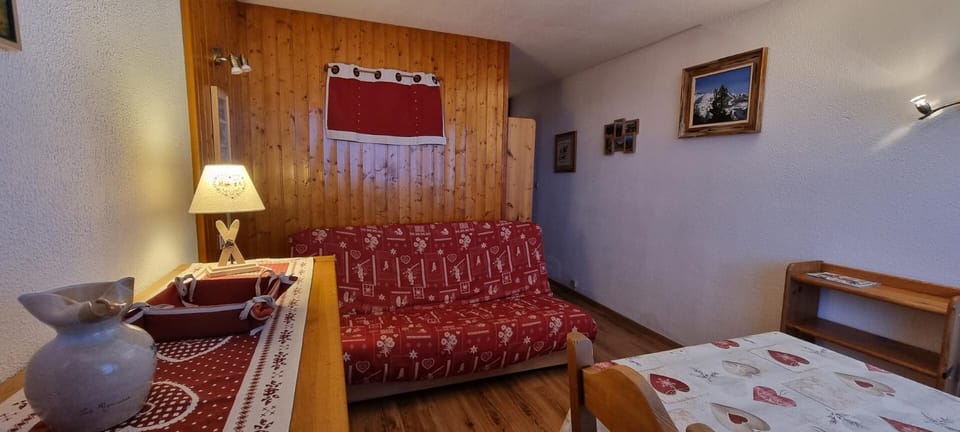 Résidence Chamois - Jolie studio vue Mont Blanc MAE-3154 Apartment in Mâcot-la-Plagne