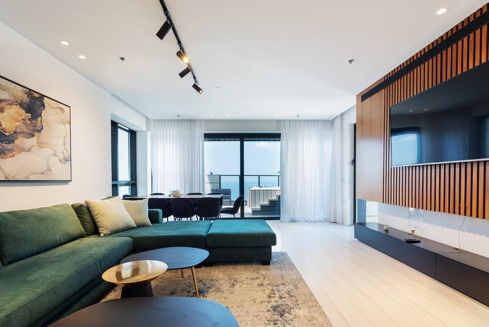 TV and multimedia, Living room
