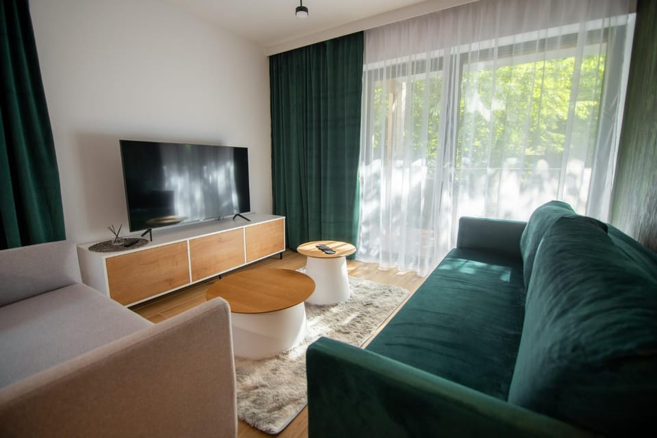 TV and multimedia, Seating area