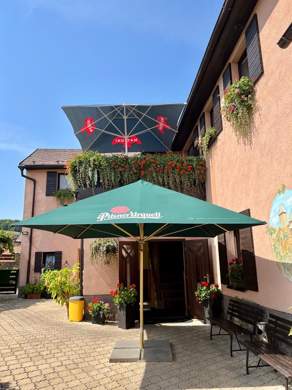Restaurace a penzion Na Růžku Bed and Breakfast in Czechia