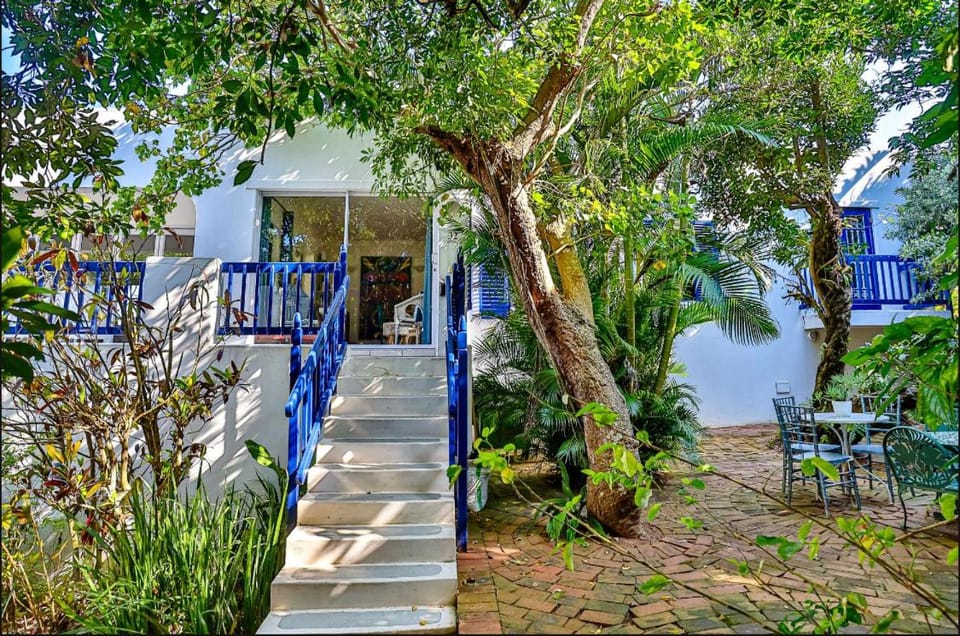 Mediterranean beach villa - FAMILIES ONLY Apartment in Dolphin Coast