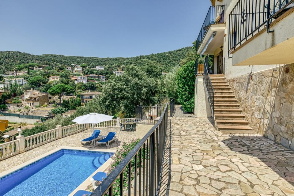 Castell Mirto - villa private pool Villa in Baix Empordà