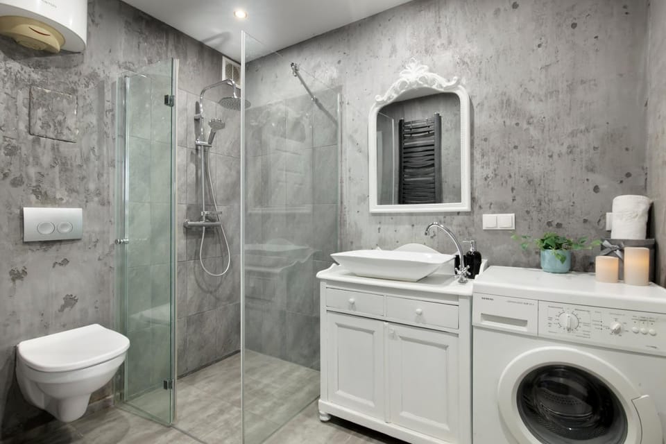 Shower, Toilet, Bathroom, towels, washing machine, dryer