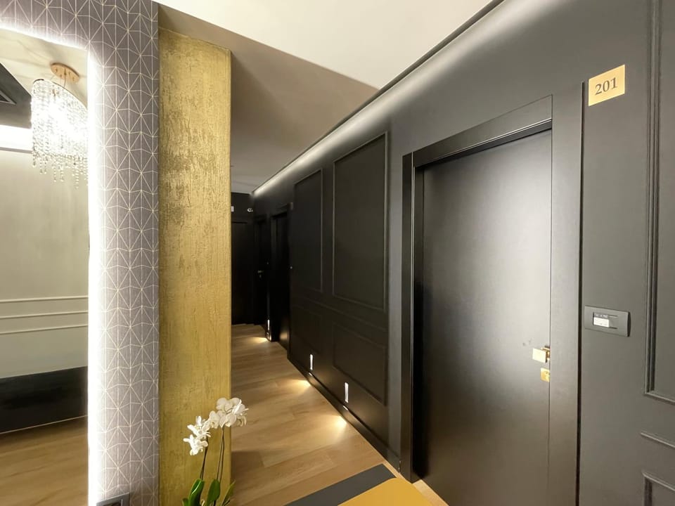 Lobby or reception, Other