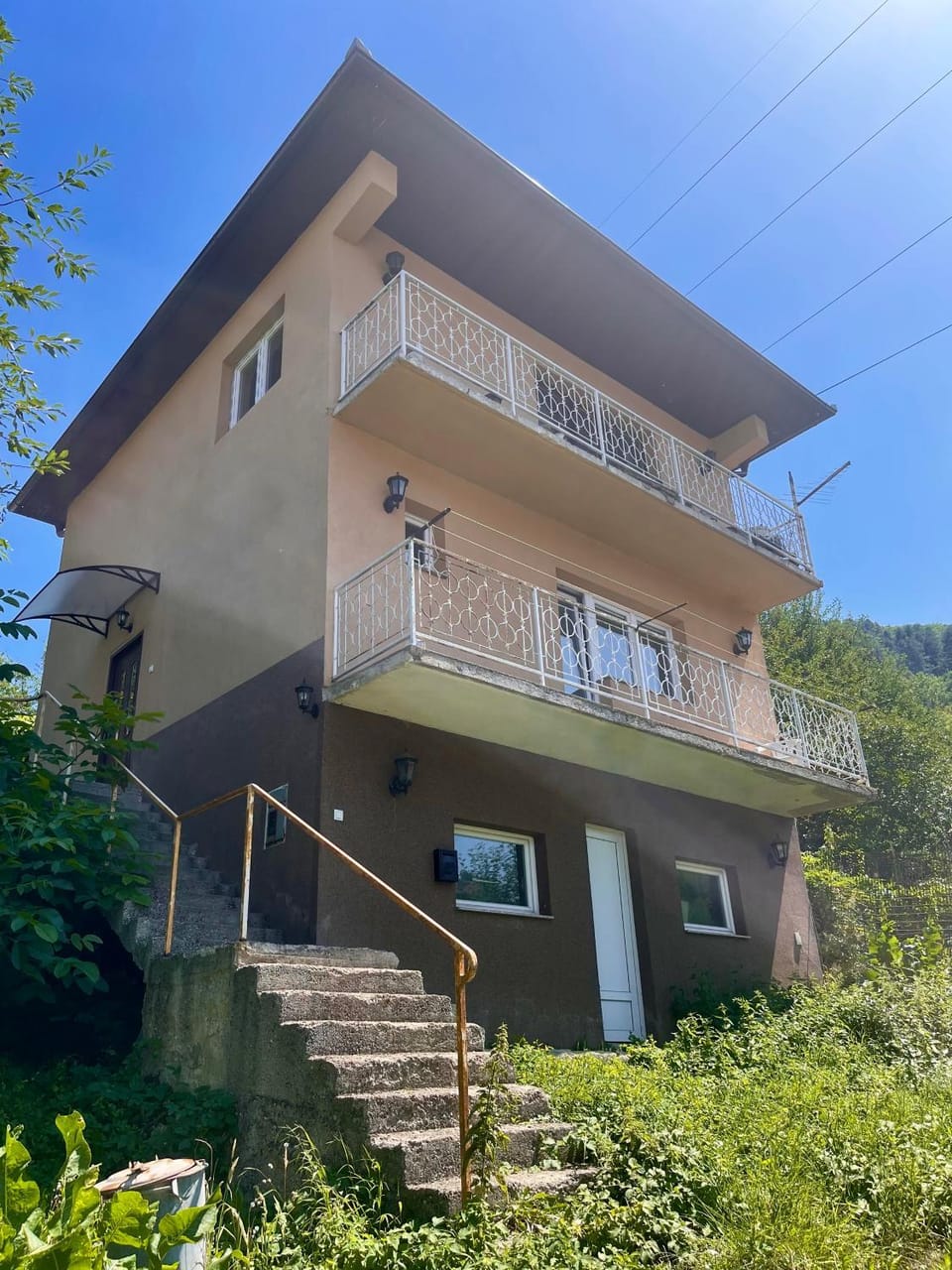 Property building, Balcony/Terrace