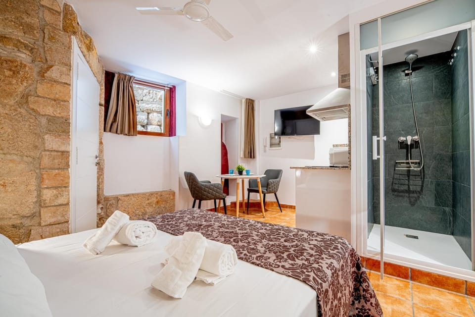 Shower, Bathroom, Kitchen or kitchenette, Photo of the whole room