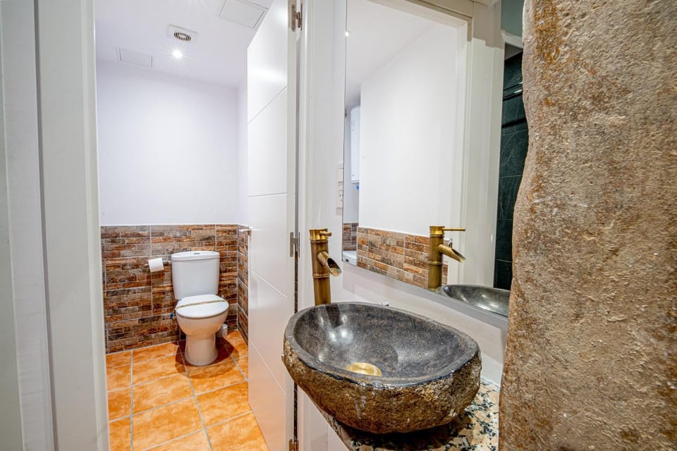 Toilet, Bathroom