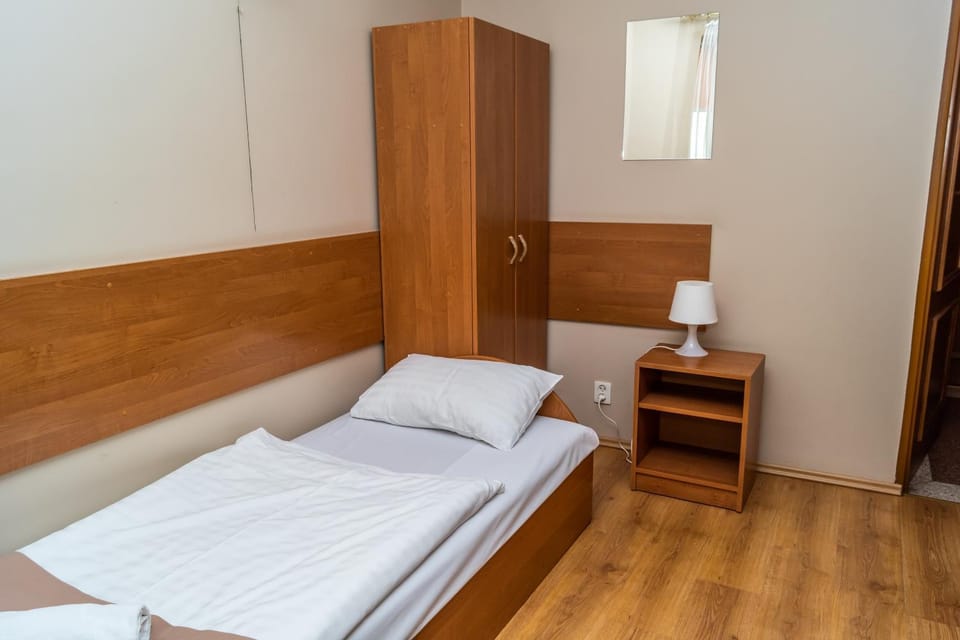 Dworek Zacisze Bed and Breakfast in Greater Poland Voivodeship