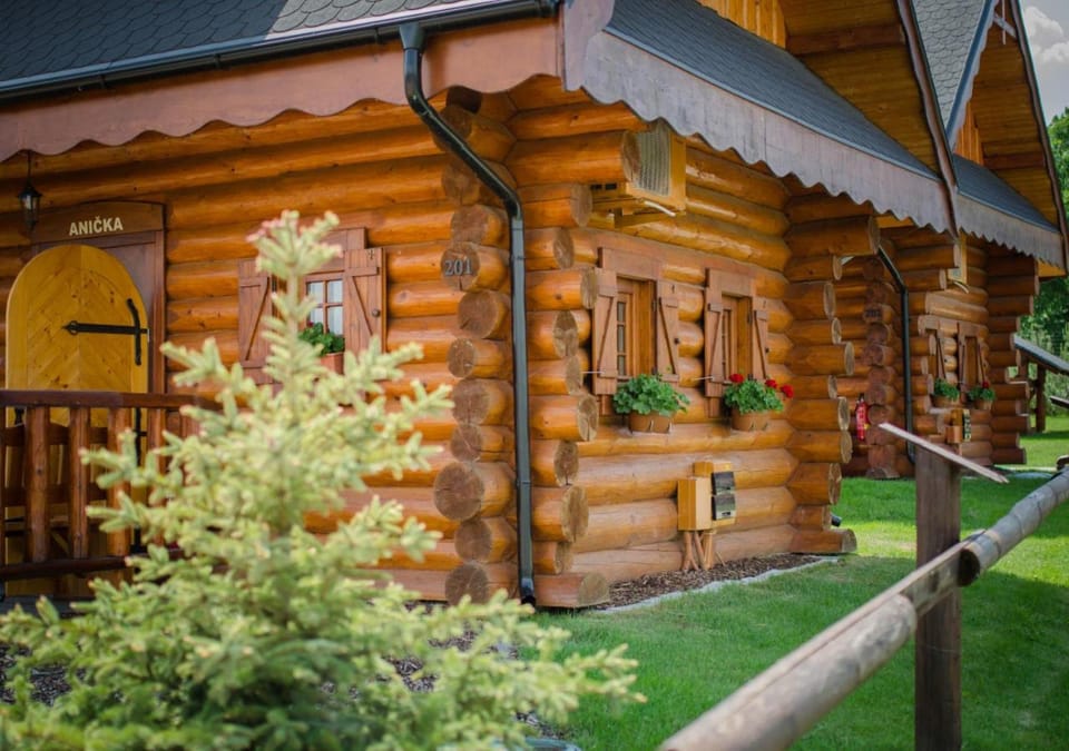 Ubytovanie Koliba Pacho - Zrub Anicka House in Slovakia
