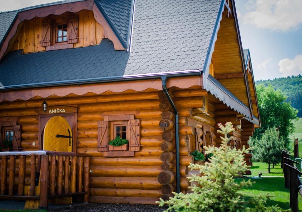 Ubytovanie Koliba Pacho - Zrub Anicka House in Slovakia