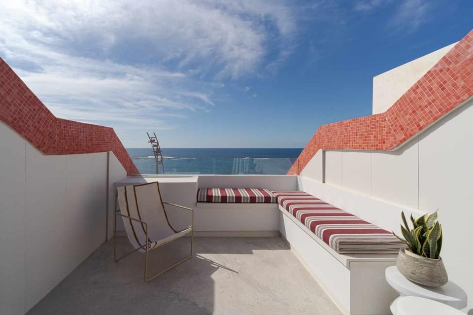 Patio, Day, View (from property/room), Balcony/Terrace, Sea view