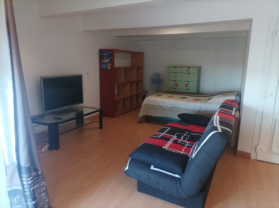 33 m2 face au port de Sète, Centre ville Apartment in Occitanie