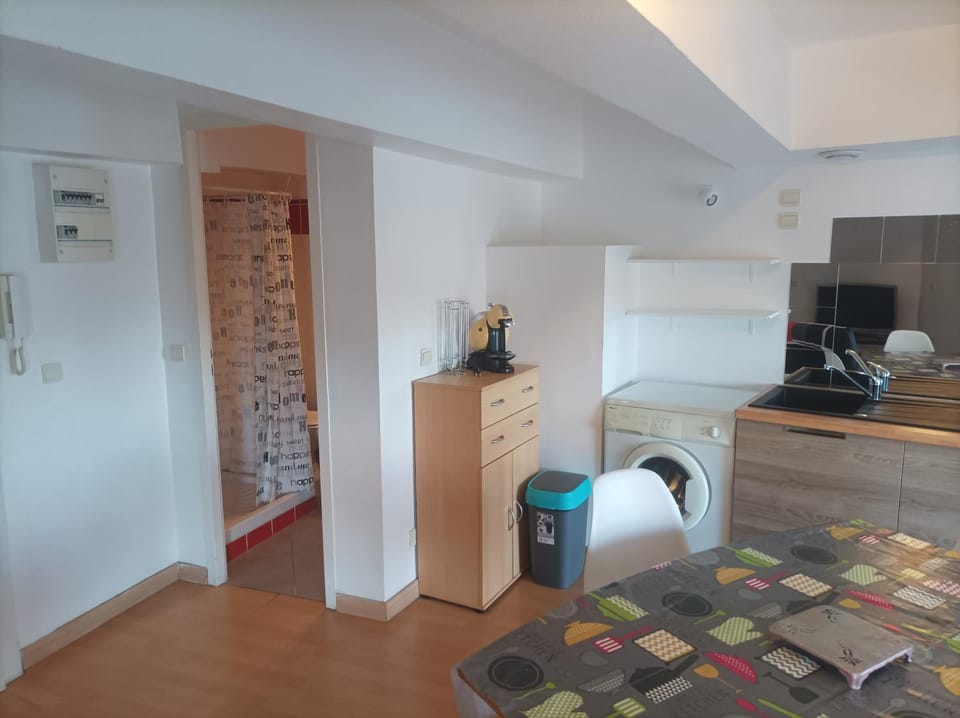 33 m2 face au port de Sète, Centre ville Apartment in Occitanie