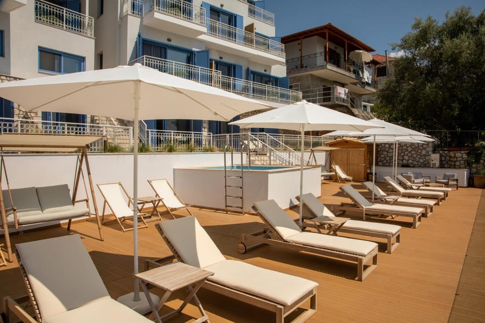 Balcony/Terrace, sunbed