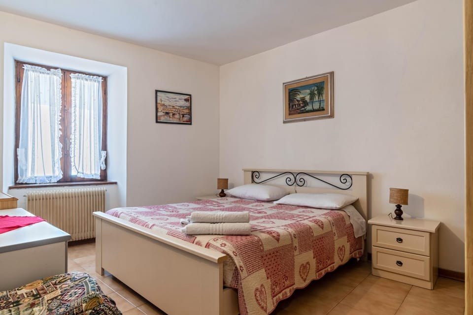 Living room, Bedroom