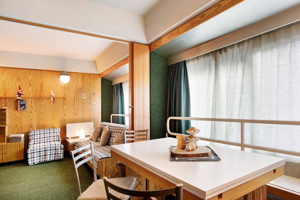 Property building, Living room