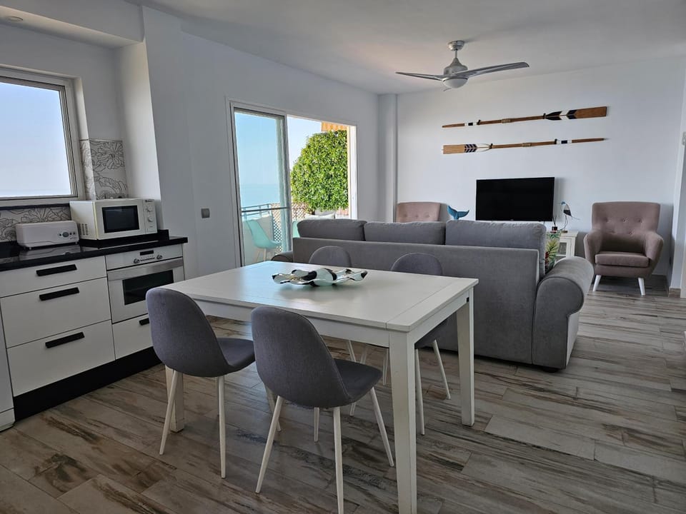 Living room, Seating area, Dining area